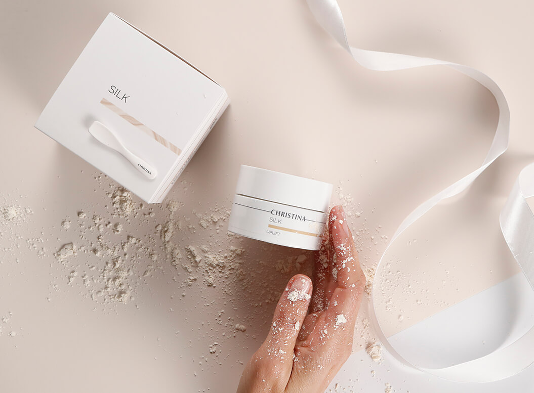 Silk arckezelés, ránctalanítás, öregedésgátló, bőrápolás, bőrregenerálás, selyemfehérje, ráncfeltöltés